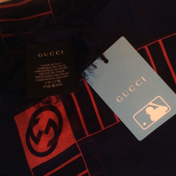 Gucci Detroit Tigers Limited Edition Navy Blue Scarf - Picture 8 of 10